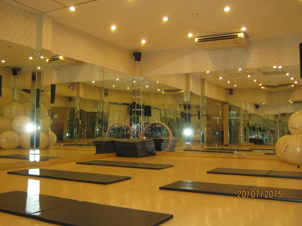 Kyo-Un Hotel Saraburi Exterior photo